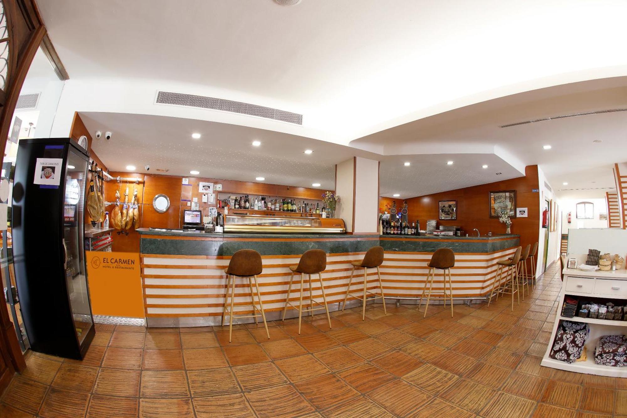 Hotel El Carmen Пуенте-Хеніль Екстер'єр фото
