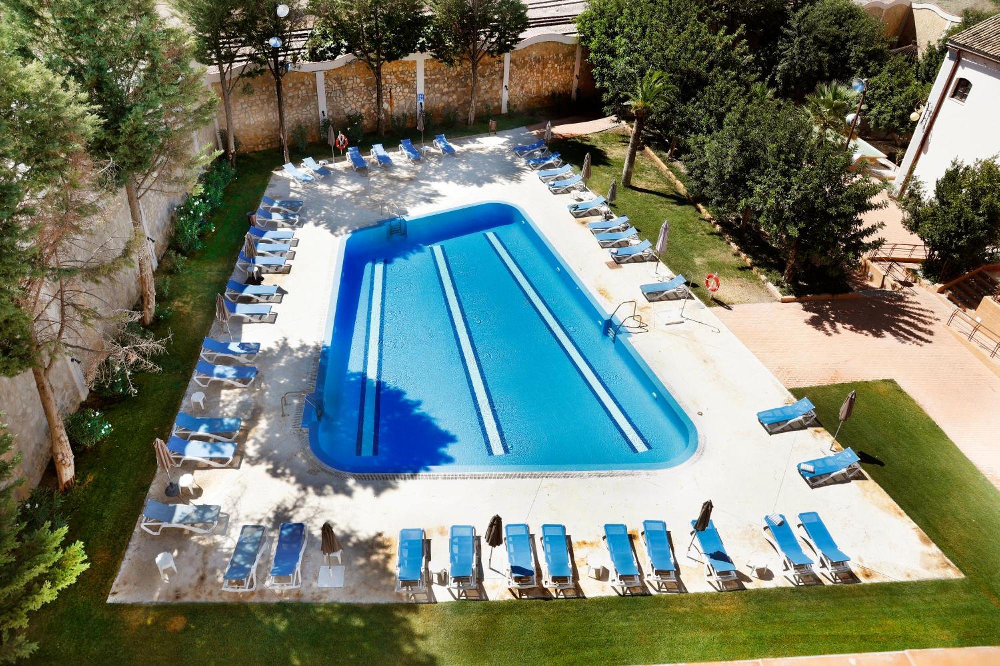 Hotel El Carmen Пуенте-Хеніль Екстер'єр фото